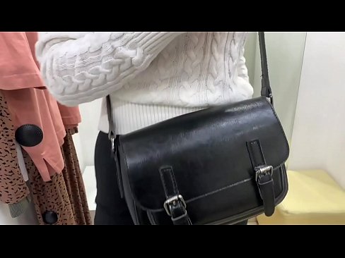 ❤️ فِيٽنگ روم ۾ ڊِلڊو سان نوجوان ڪچي FeralBerry جي عوامي مشت زني ❤  تي sd.xxxdeutschepornos.ru