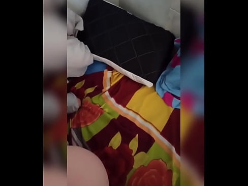 ❤️ منهنجي روم ميٽ گهر ۾ اڪيلي رهي ٿي ڇاڪاڻ ته هن جو مڙس موڪلن تي وڃي ٿو ۽ مان موقعو وٺان ٿو ته هن کي چوسان ۽ هن جي گدا کي کير سان ڀريان. ❤  تي sd.xxxdeutschepornos.ru